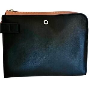 Bvlgari x Emirates First Class Travel Dopp Bag Pebbled Black Leather Gold New